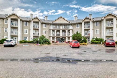 3337-6818 Pinecliff Grove Ne, Calgary, AB, T1Y7L2 | Card Image