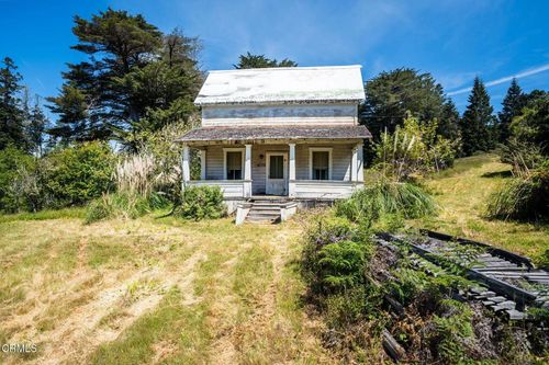 44600 Little Lake Rd, Mendocino, CA, 95460-9567 | Card Image