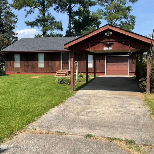 103 Porpoise St, Moyock, NC, 27958-9381 | Card Image