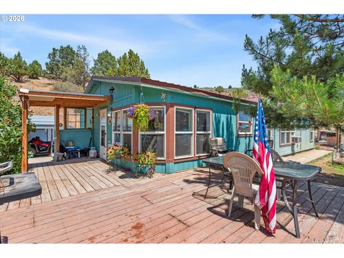 18465 Griffin Gulch Ln, Baker City, OR, 97814-7704 | Card Image
