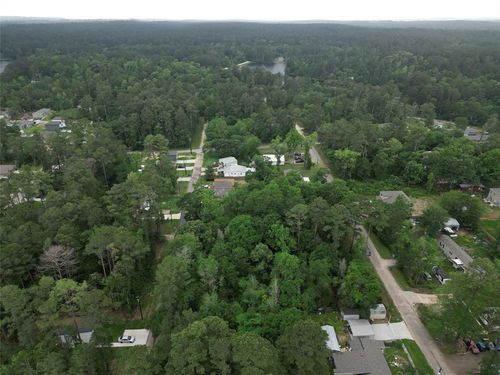 15734 Holly Drive, Montgomery, TX, 77356 | Card Image