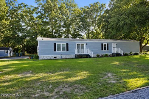 208 Branson Way, Holly Ridge, NC, 28445-7504 | Card Image