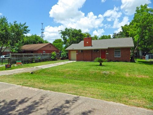 618 Honeysuckle Dr, La Marque, TX, 77568-4449 | Card Image