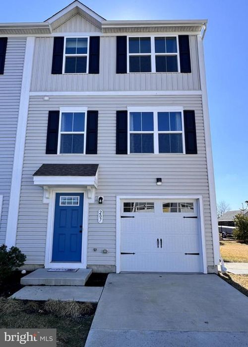 207 Cyprus Ct, FORKED RIVER, NJ, 08731-2742 | Card Image