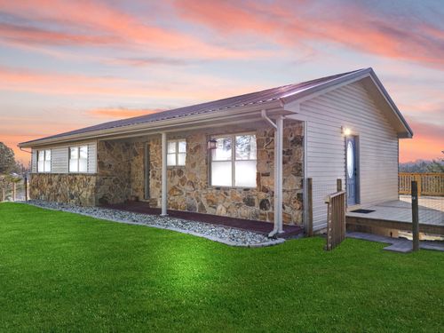 440 E Spencer Rd, Campton, KY, 41301-8504 | Card Image