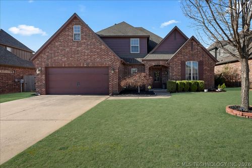 16506 E 49th Pl, Tulsa, OK, 74134-7190 | Card Image