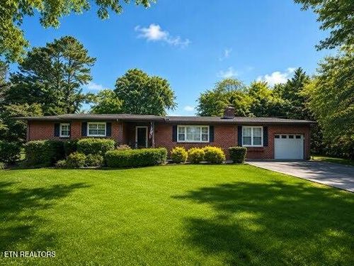 6810 Dorchester Dr, Knoxville, TN, 37909-2605 | Card Image
