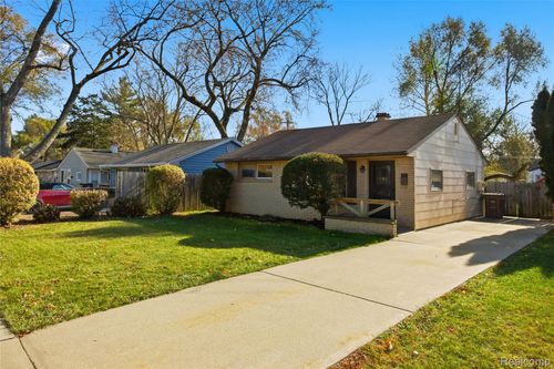 241 W Ann Arbor Ave, Pontiac, MI, 48340-1805 | Card Image