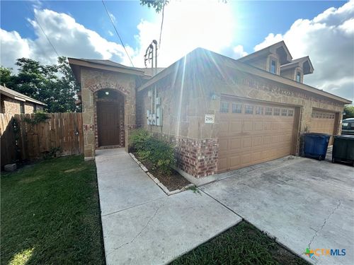 298 Rosalie Dr, New Braunfels, TX, 78130-3489 | Card Image
