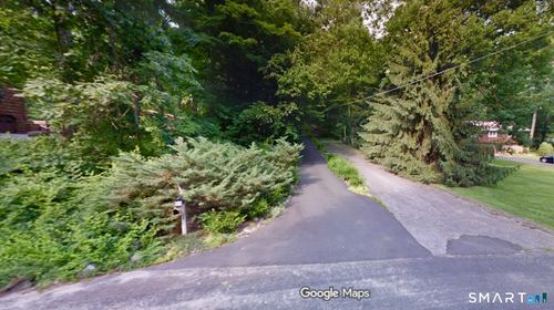 21 Wicks Manor Dr, Danbury, CT, 06810-8351 | Card Image