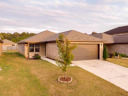 107 Winstead Cir, Owens Cross Roads, AL, 35763-7817 | Card Image