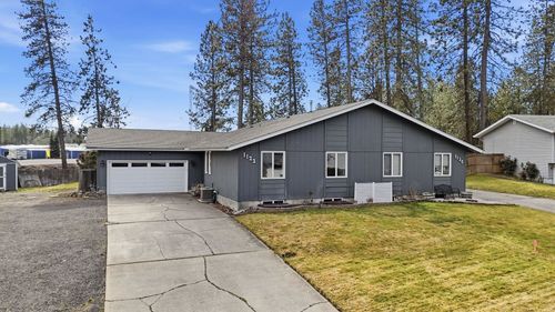 1122 E Bedivere Dr, Spokane, WA, 99218-1814 | Card Image