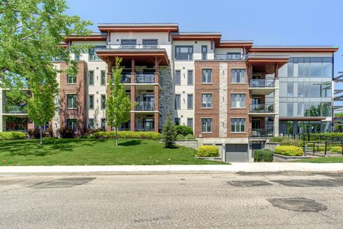 105-79 Av Elm, Beaconsfield, QC, H9W0A9 | Card Image