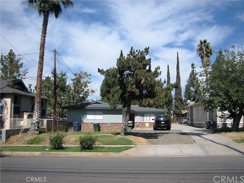 1209 E Central Ave, Redlands, CA, 92374-3723 | Card Image