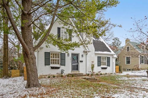 1011 Tates Creek Rd, Lexington, KY, 40502-2204 | Card Image