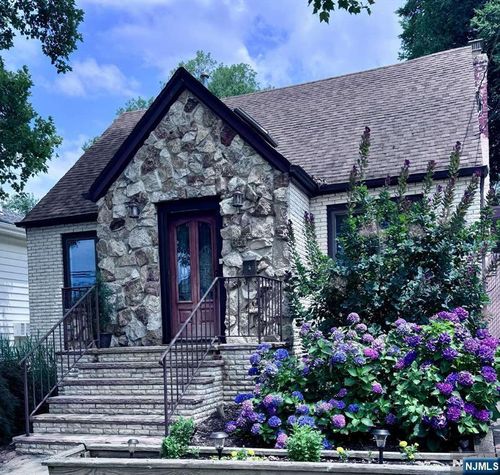651 Day Avenue, Ridgefield, NJ, 07657 | Card Image
