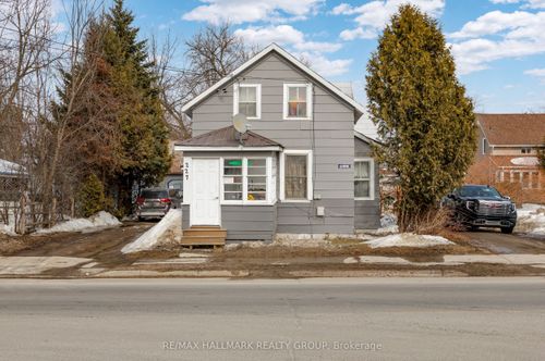 229 Gore St E, Perth, ON, K7H1K6 | Card Image