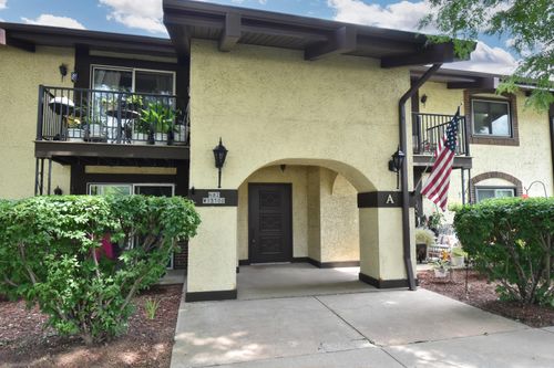 8213500 Fond Du Lac Ave, Menomonee Falls, WI, 53051-7291 | Card Image
