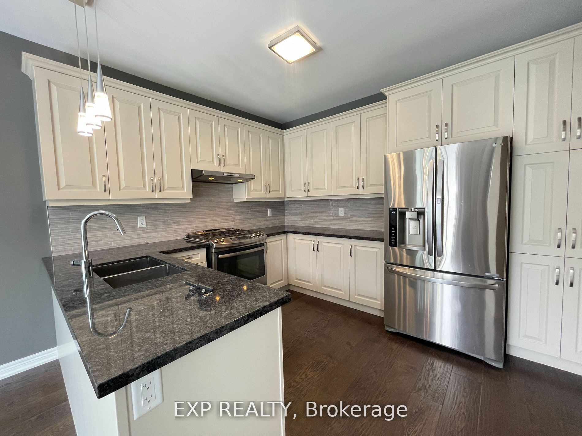 Residential Lease in Newmarket 5