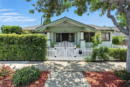 222 Kennebec Ave, Long Beach, CA, 90803-5722 | Card Image