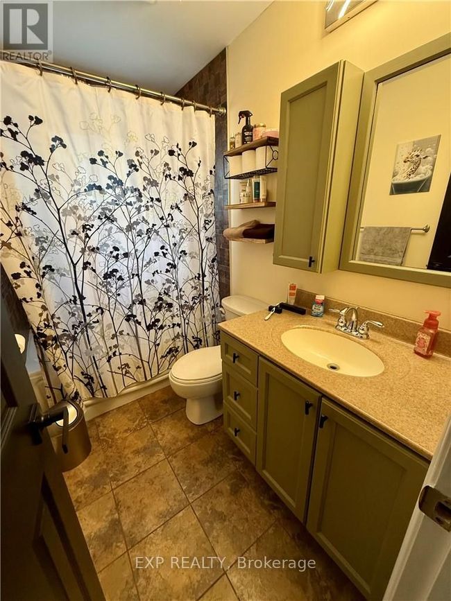 3135 Louis St, House other with 4 bedrooms, 2 bathrooms and 4 parking in Val Caron ON | Image 24