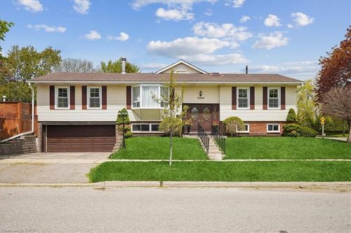 2204 Cartier Crescent, Burlington, ON, L7P2Z5 | Card Image