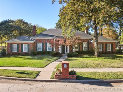 8600 Millwood Road, House other with 4 bedrooms, 3 bathrooms and null parking in Broken Arrow OK | Image 2