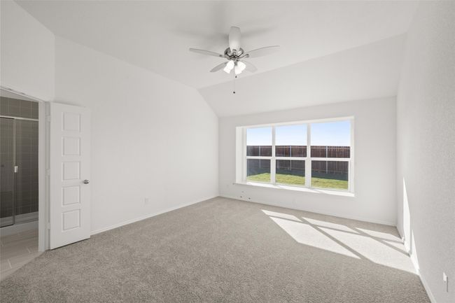 921 Beverly Primary Suite1 | Image 14