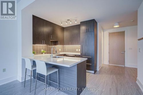 436-39 Queens Quay E, Toronto, ON, M5E0A5 | Card Image