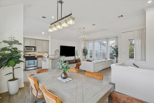 b-5949 Kiam St, Houston, TX, 77007-1013 | Card Image