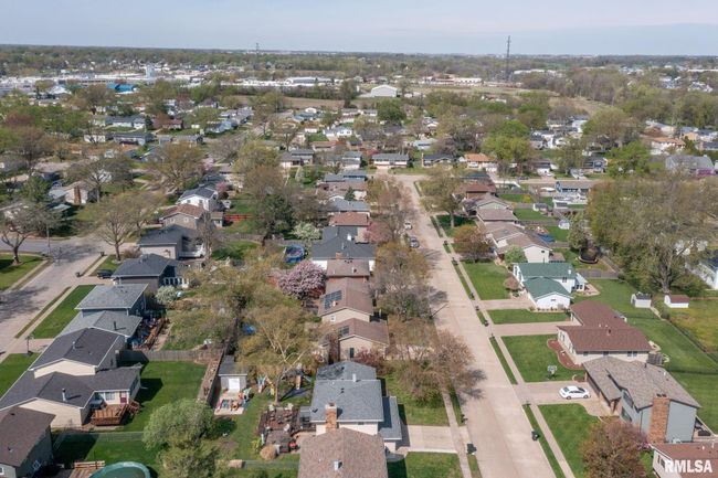 2149 W 30 Th St, House other with 3 bedrooms, 3 bathrooms and null parking in Davenport IA | Image 39