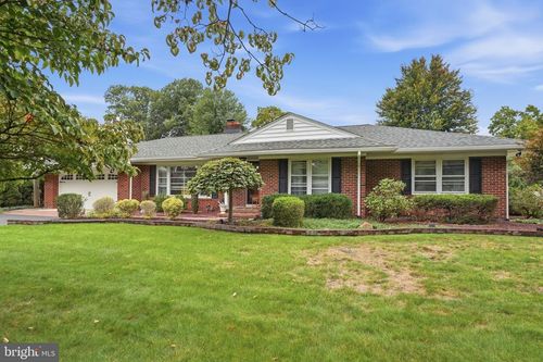 58 Black Rock Rd, Yardley, PA, 19067-1920 | Card Image