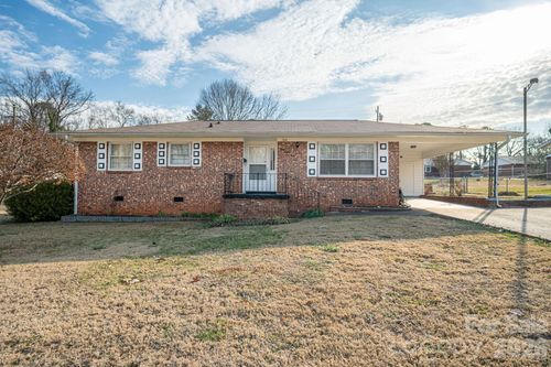 124 Burton Hills Cir, Gastonia, NC, 28054-3431 | Card Image