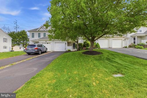 527 Musket Ct, COLLEGEVILLE, PA, 19426-1874 | Card Image