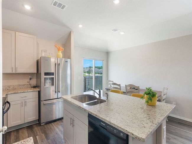 Refrigerator included | Image 12