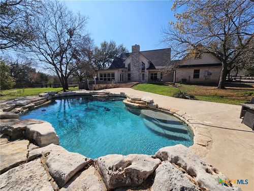 1060 Great Oaks, Salado, TX, 76571-5586 | Card Image
