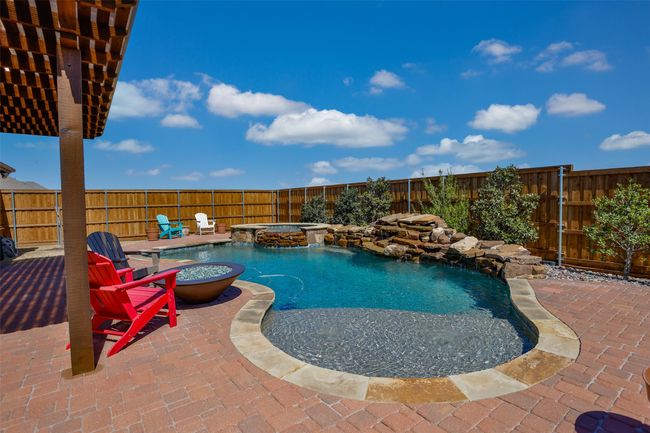 3236 Camden Creek Rd, House other with 4 bedrooms, 2 bathrooms and null parking in Krum TX | Image 9