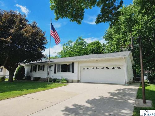 1204 8th St Se, Waseca, MN, 56093-3907 | Card Image