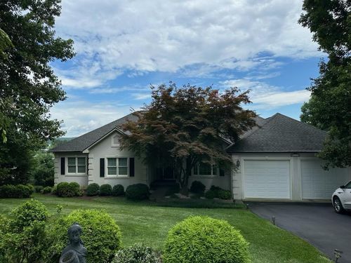 40 Spinnaker Run Ct, Moneta, VA, 24121-2550 | Card Image