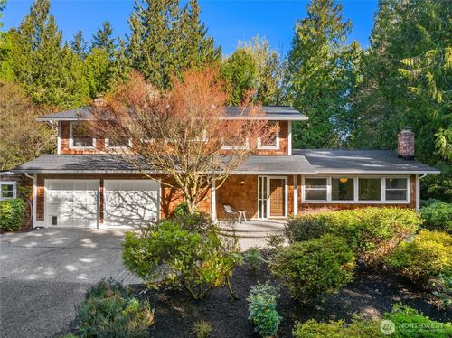 6490 Ne Dapple Ct, Bainbridge Island, WA, 98110-2016 | Card Image