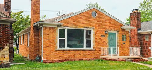7275 Colonial St, Dearborn Heights, MI, 48127-1741 | Card Image
