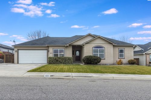 601 Pinnacle Drive, West Richland, WA, 99353 | Card Image