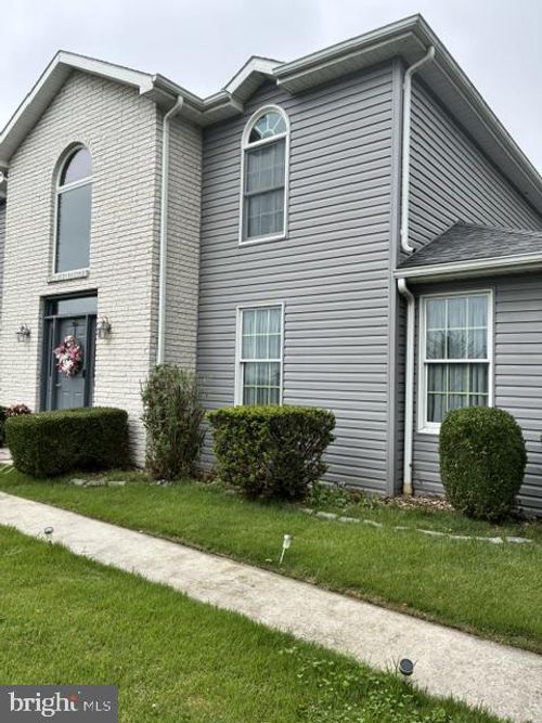10115 Country View Ln, CUMBERLAND, MD, 21502-6748 | Card Image
