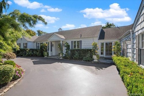 220 Causeway, Lawrence, NY, 11559-2134 | Card Image