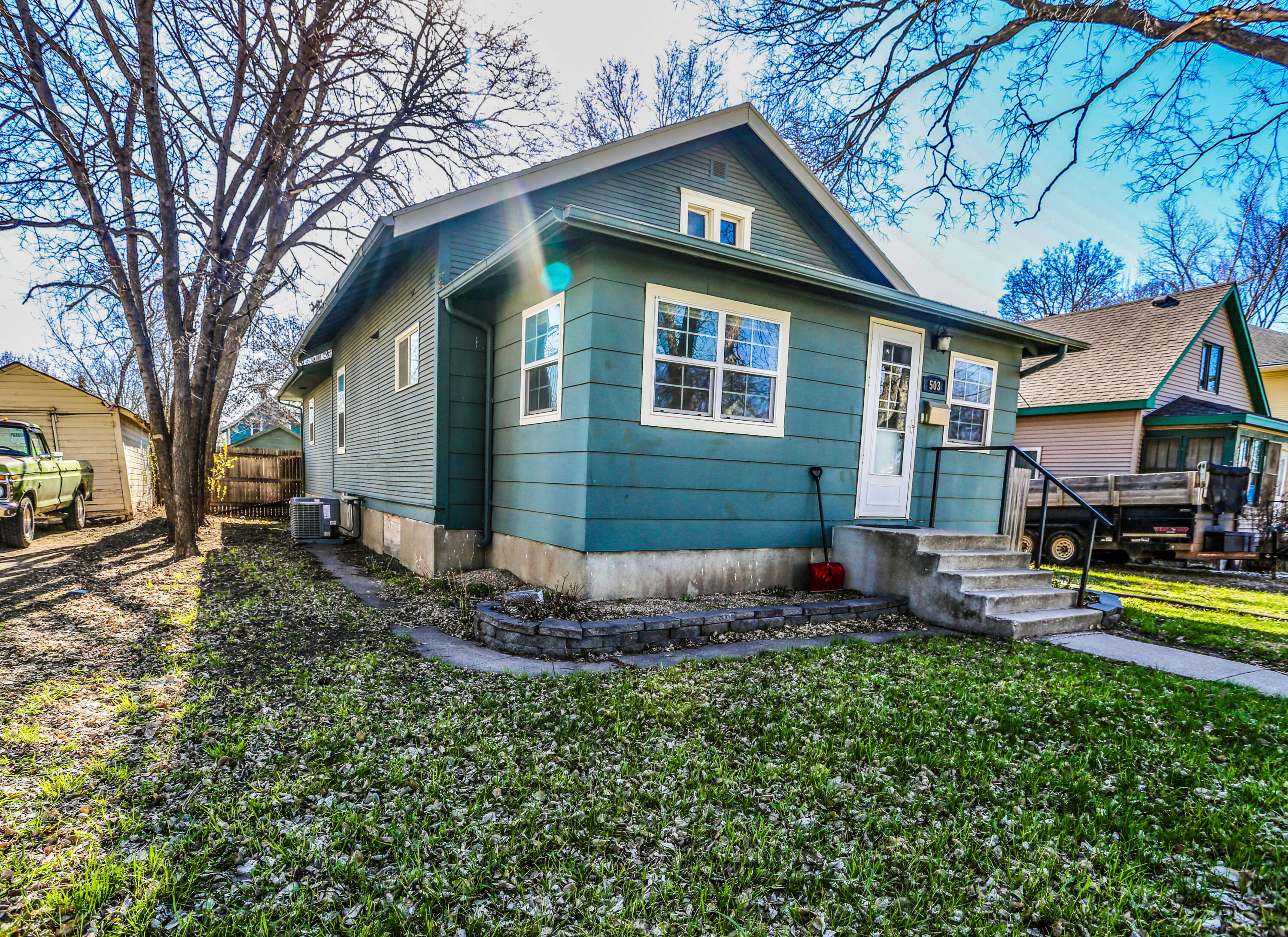 Jackson St, Aberdeen, SD 57401