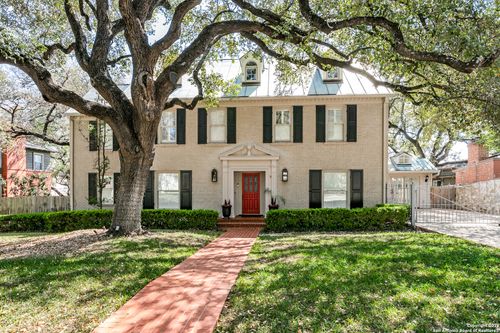 254 E Summit Ave, San Antonio, TX, 78212-3038 | Card Image
