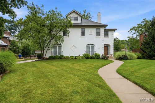 7249 Maryland Ave, University City, MO, 63130-4419 | Card Image