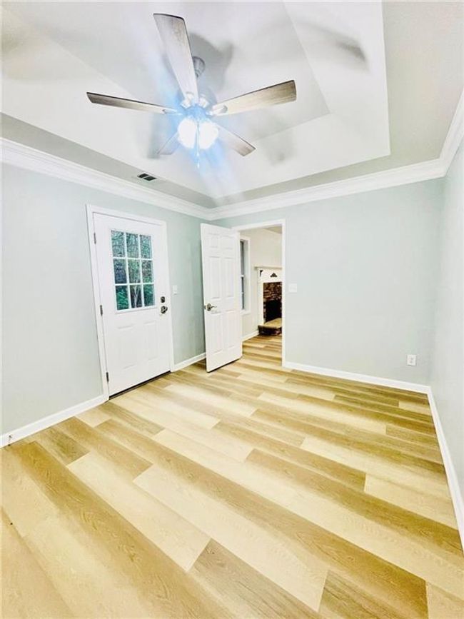 7675 Lanier View Rdg, House other with 3 bedrooms, 2 bathrooms and 2 parking in Cumming GA | Image 43