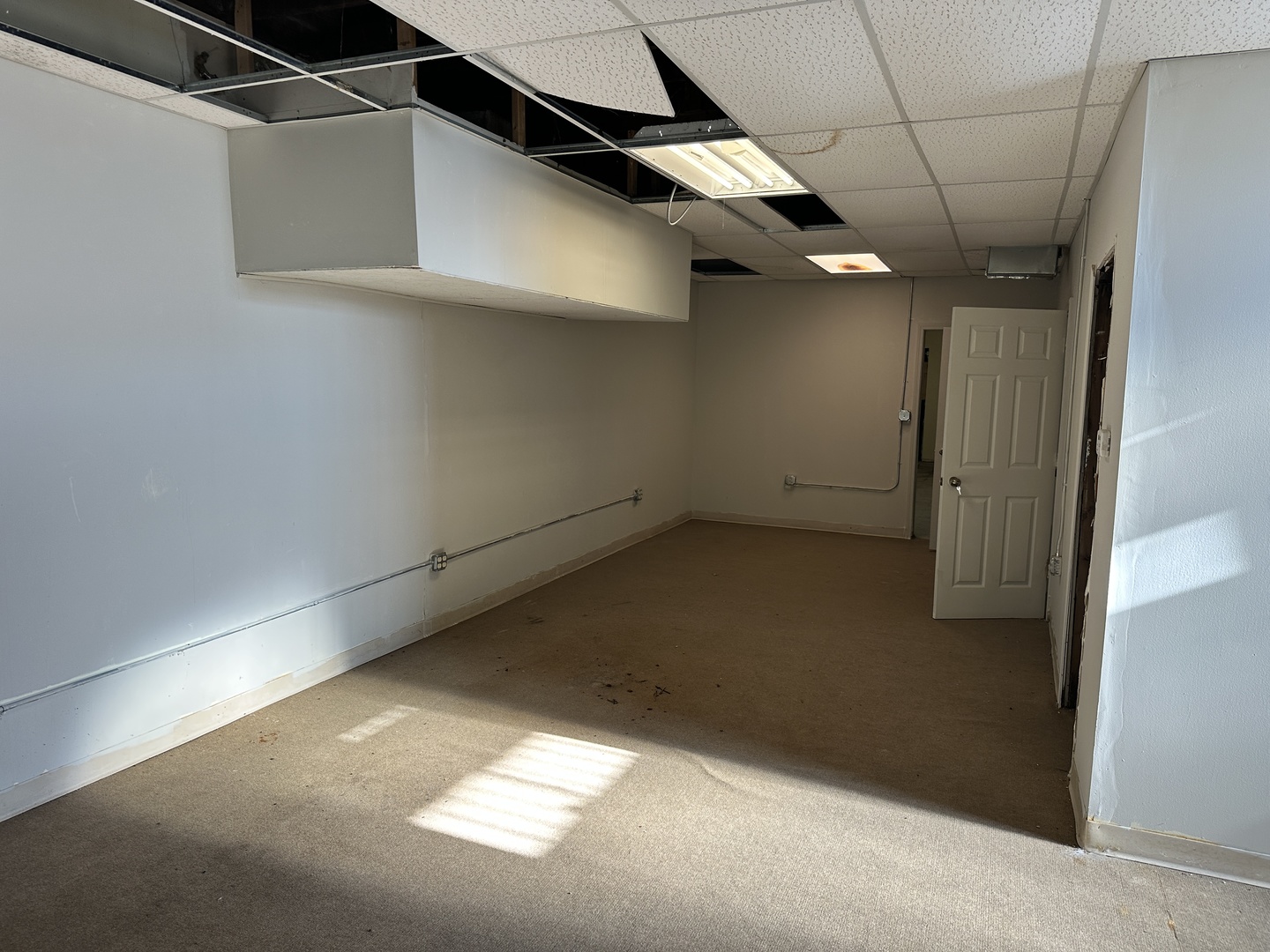 Commercial Sale in Chicago 3