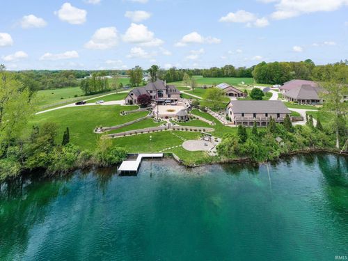 58639 County Road 35, Middlebury, IN, 46540-8817 | Card Image